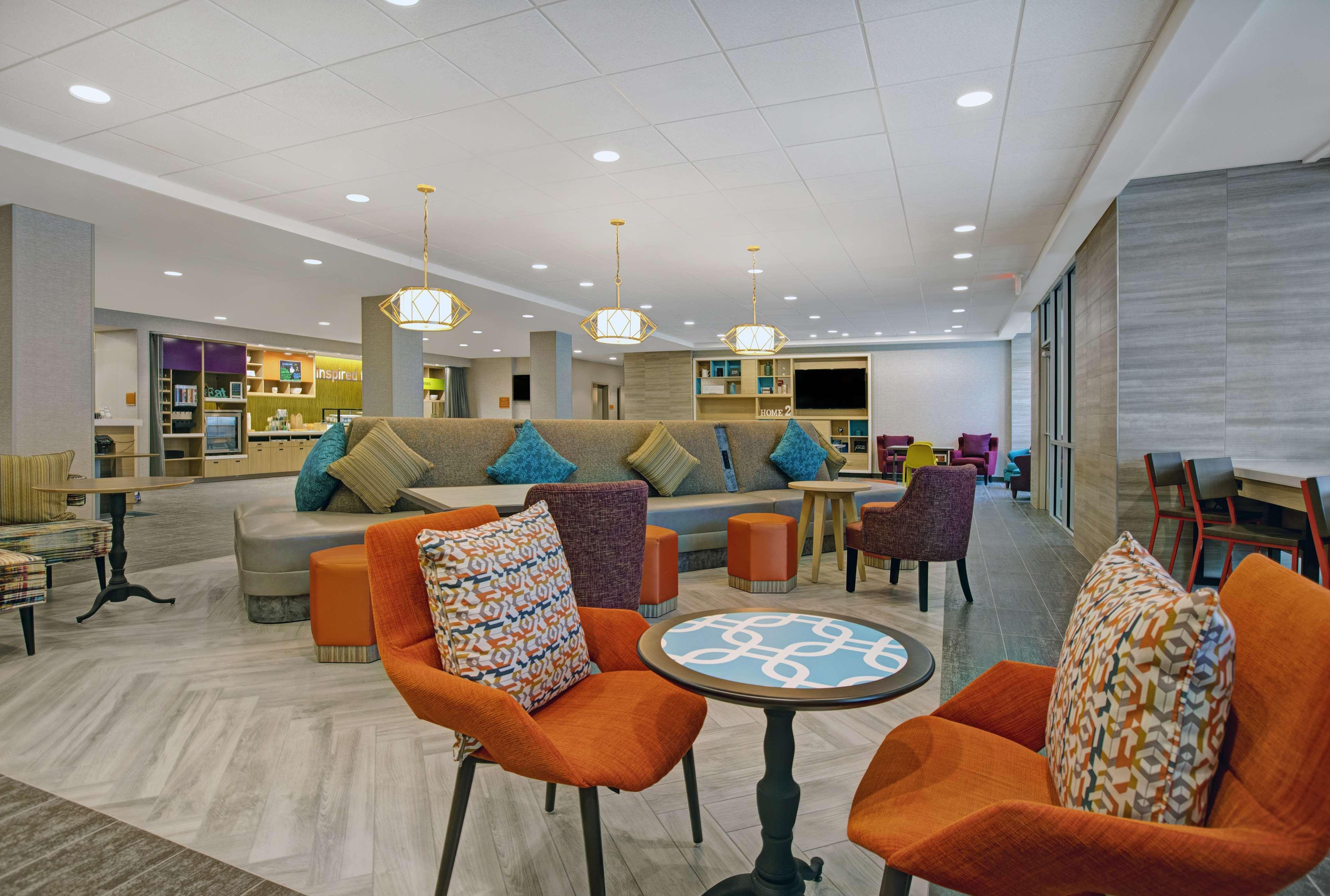 Home2 Suites By Hilton Richmond Exterior photo